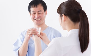 35歳以上は健康診断の項目が違う？胃カメラやバリウム検査は義務？