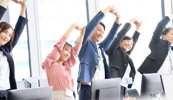 健康経営優良法人とは何？認定される方法やメリット、費用について解説